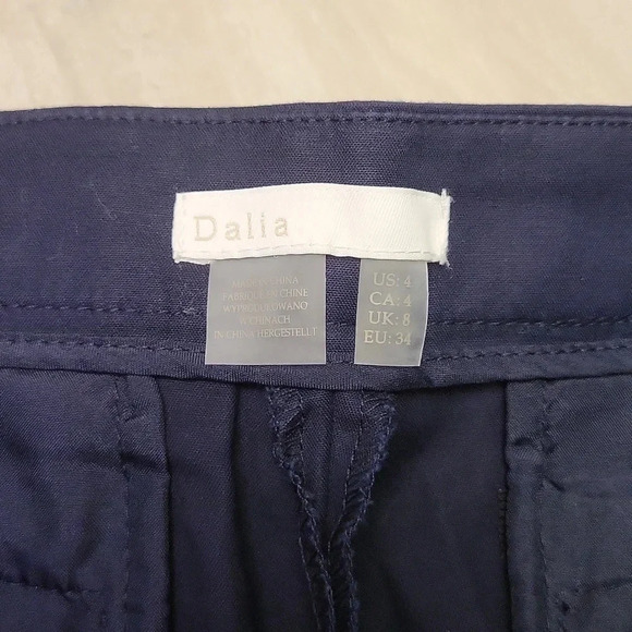 Dalia Navy White Textured Womens Shorts Size 4‎ - Picture 3 of 7